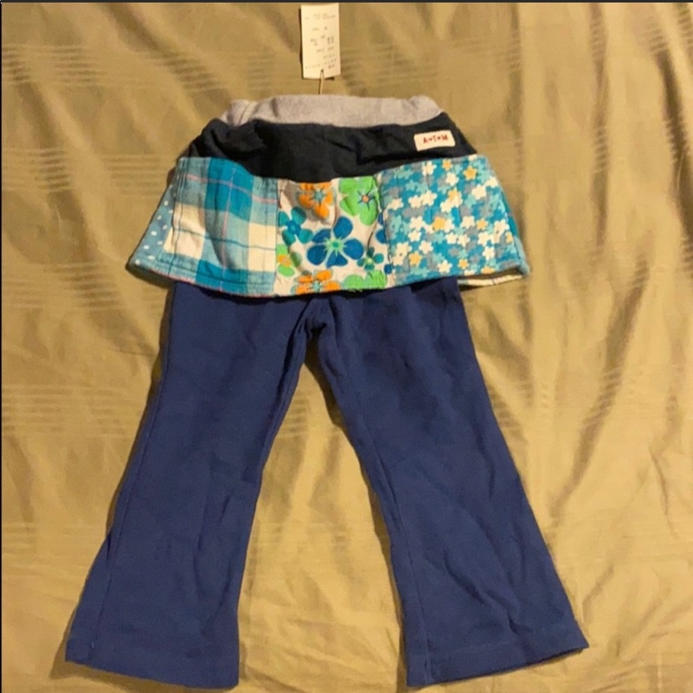 Japanese brand pants with skirt 2-3T